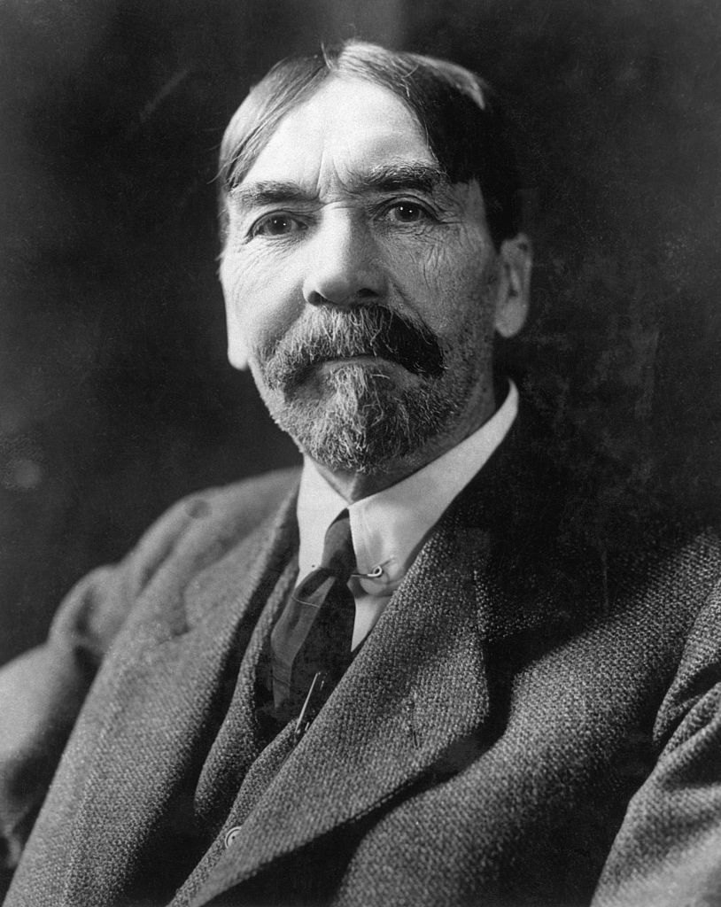 Archival portrait of Thorstein Veblen.